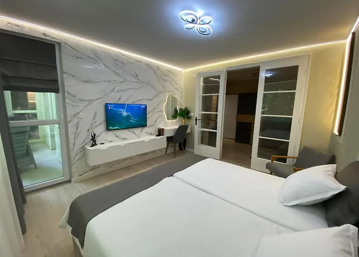 Sea Breeze Apartment Warna